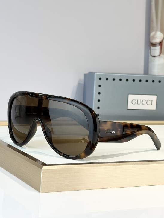 Picture of Gucci Sunglasses _SKUfw79722040fw